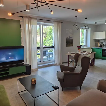 Z Widokiem Na Dom Oficera *